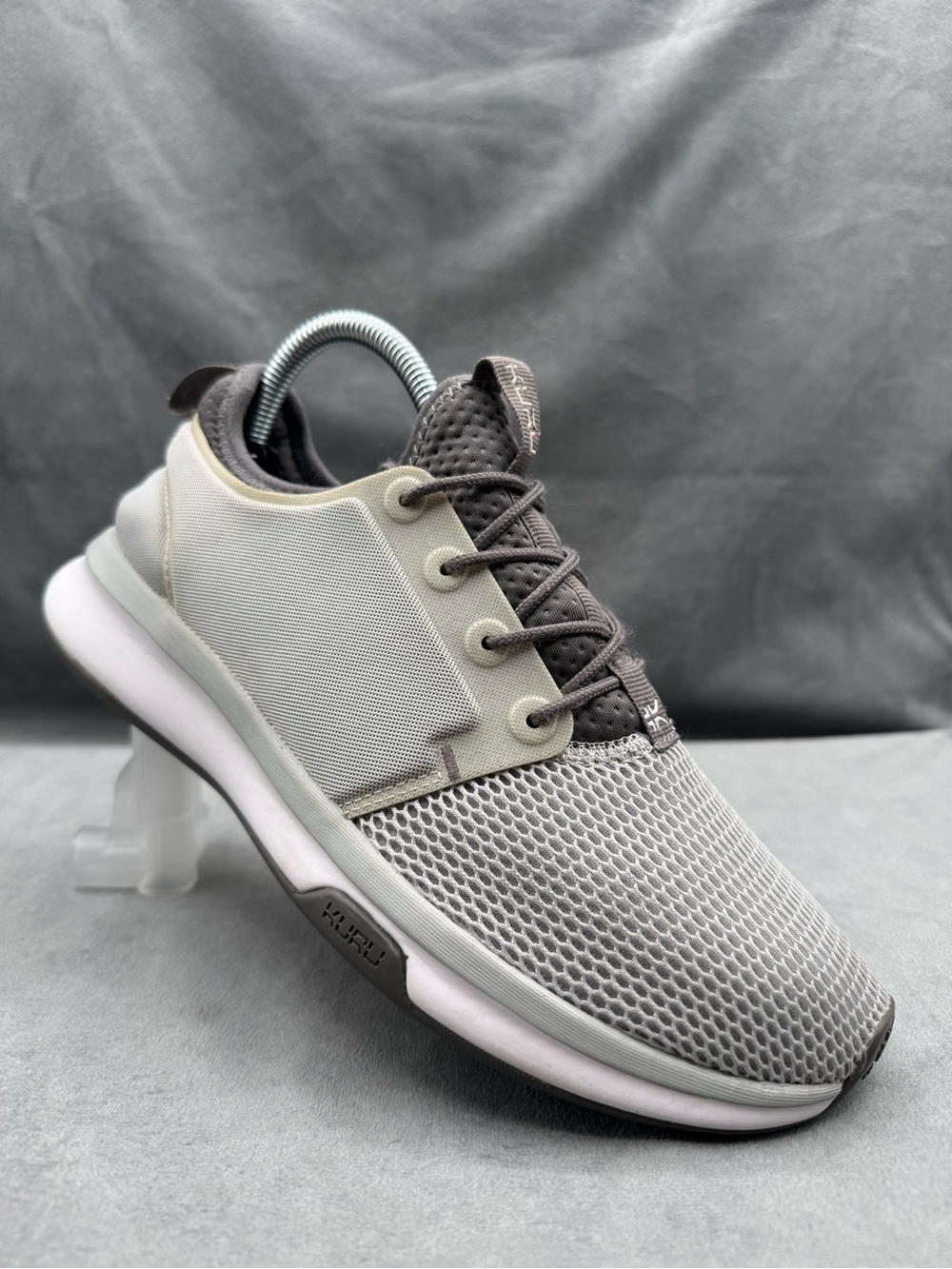 KURU Atom Sneakers Women’s Size 8 Cloud Gray White Iron Gray Walking Comfort